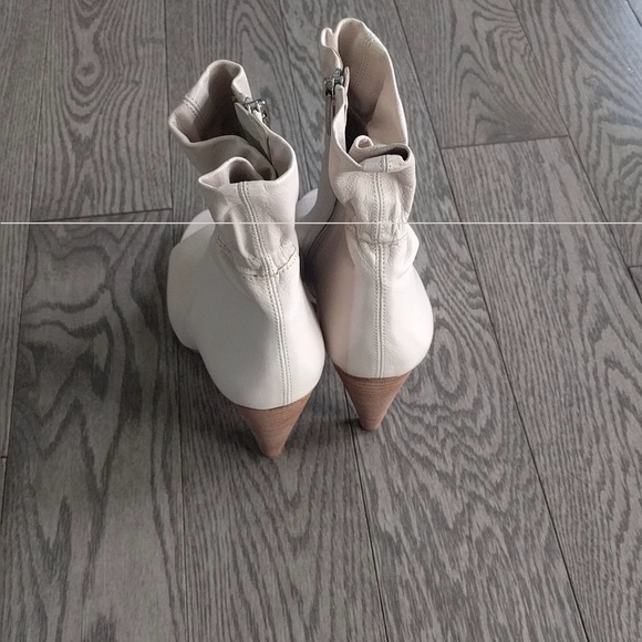 Vince Camuto Soft Leather Heels - Picture 4 of 10